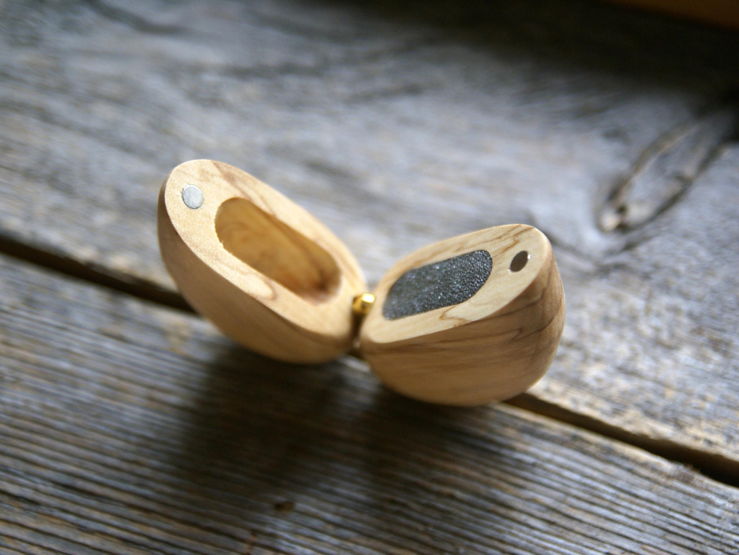 JABNOW Scatola per Anelli Nuziali in Legno di Noce, Porta Anelli Matrimonio di Cuore, Scatola Anello Fidanzamento Porta Fedi Matrimonio Scatola per