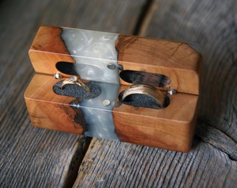 Wedding ring box, Ring box, Epoxy ring box, Wood ring box, Small ring box, Ring holder, Ring pillow