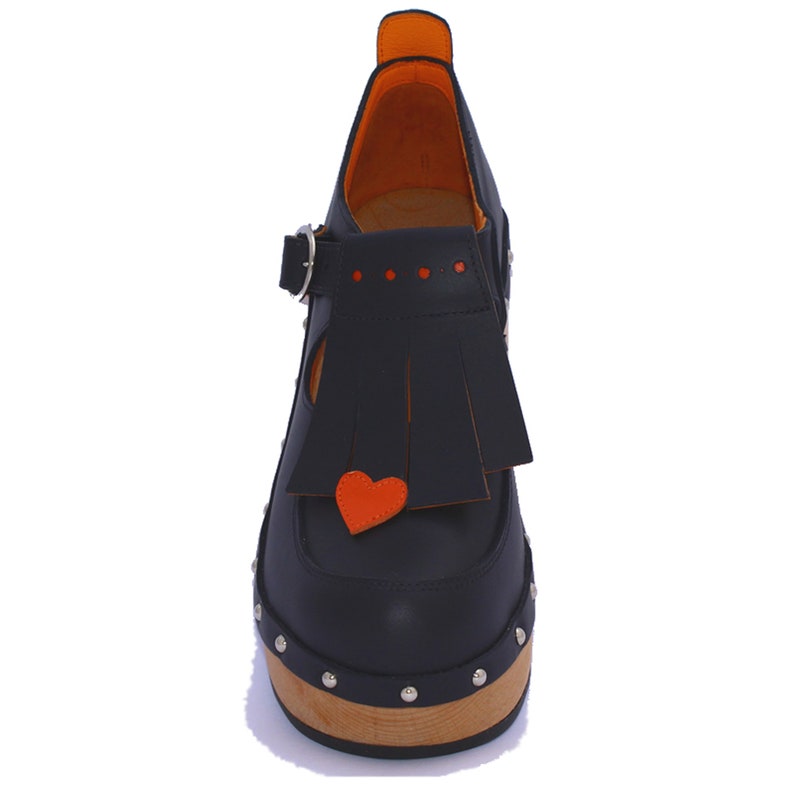 Heart fringe clog image 3