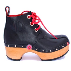 Seed pod boot clog