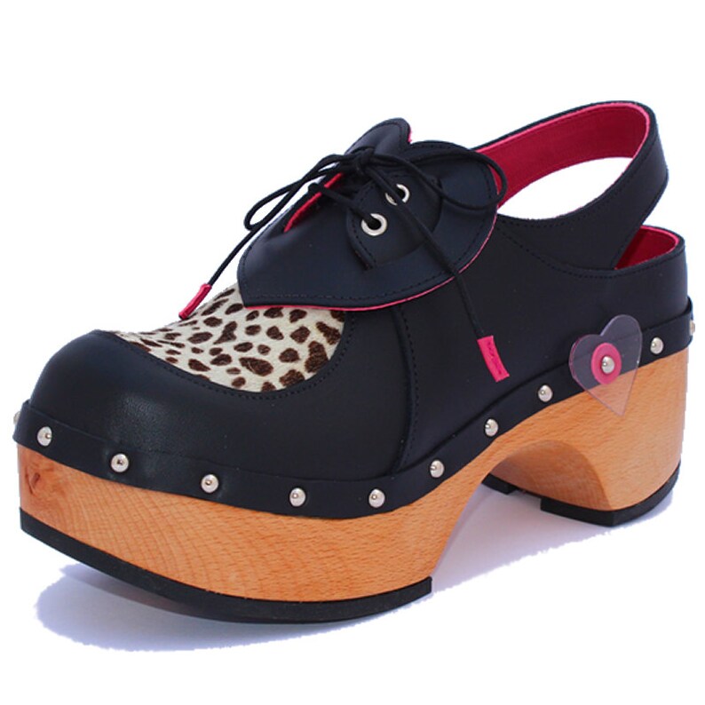Heart slingback clog