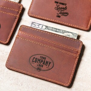パーソナライズされた超薄型ミニマリストレザーウォレット - Left Coast Original の Boca Wallet