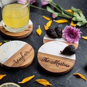 Dessous de verre personnalisés en marbre d&#39;acacia - bois véritable avec gravure personnalisée