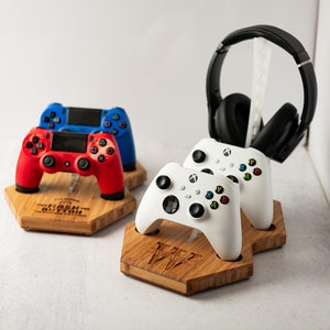 Personalized Wood Stand and Charging Station Gaming Controllers - Gift for Gamers
