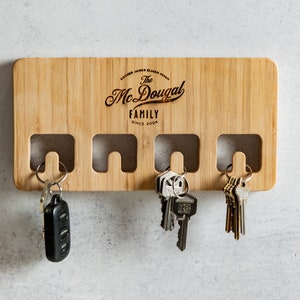 Wood Wall Mount For Keychains - Personalized Engraved Family Names