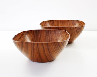 Pair of 1970s teak effect textured nesting serving bowls / fruit / salad Caleppio Robex - curved square