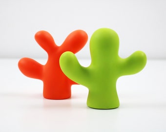 1990s Italian Memphis inspired salt and pepper set.  Coral n' Cactus by Vice Versa Italy. Please read description