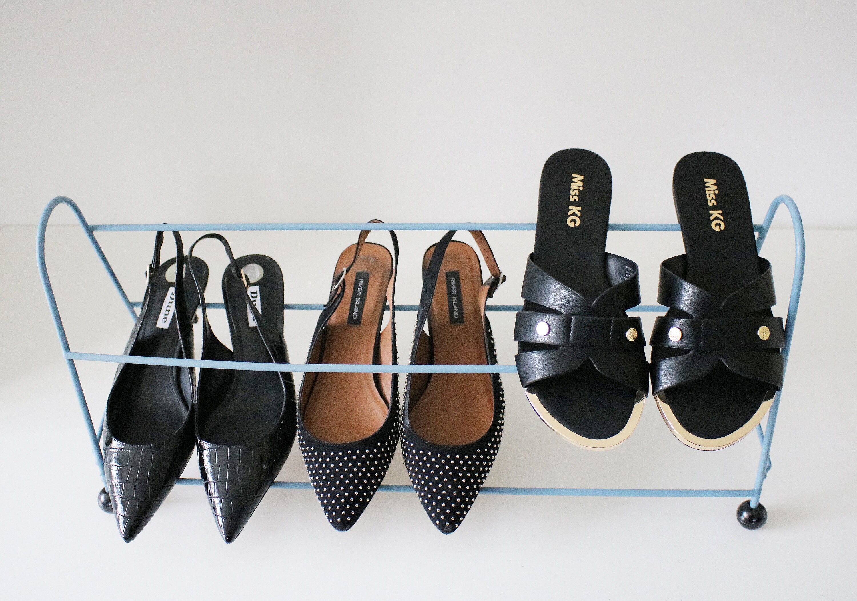 1950s atomic wire and bobble shoe rack blue plastic coated wire