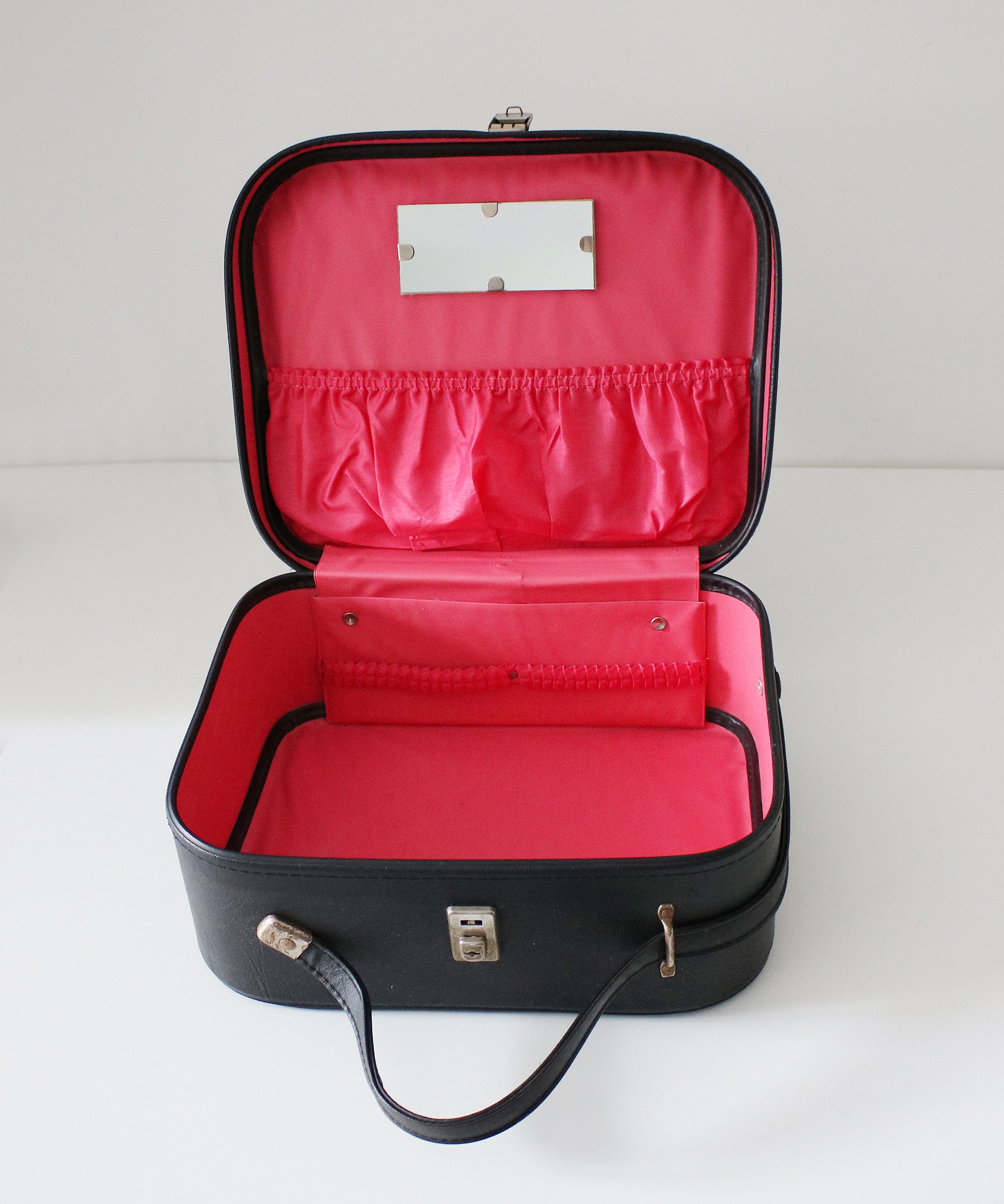 travel vanity case handbag