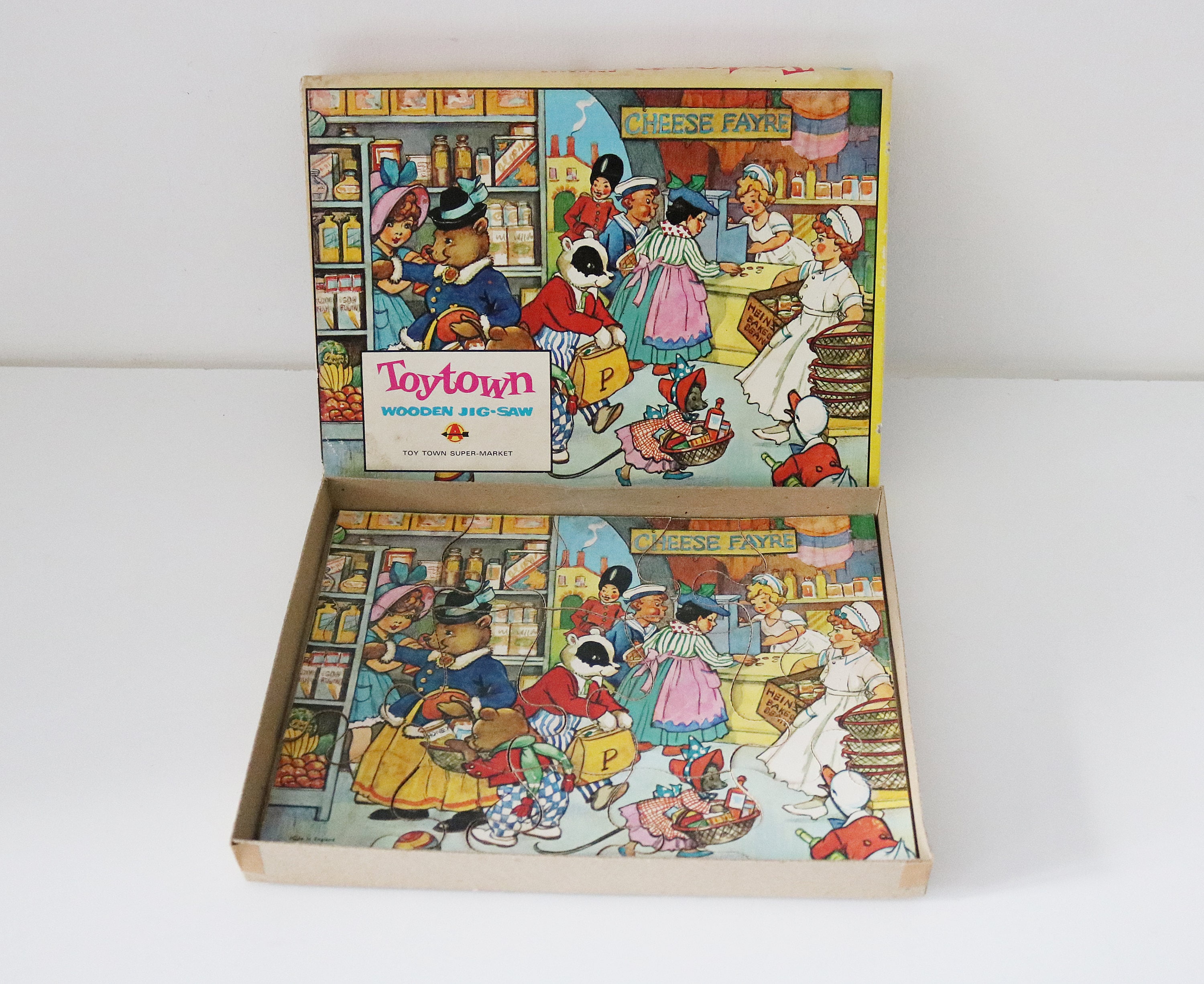 1950s 60s Toytown wooden jigsaw puzzle by Arrow Games (Toytown Super