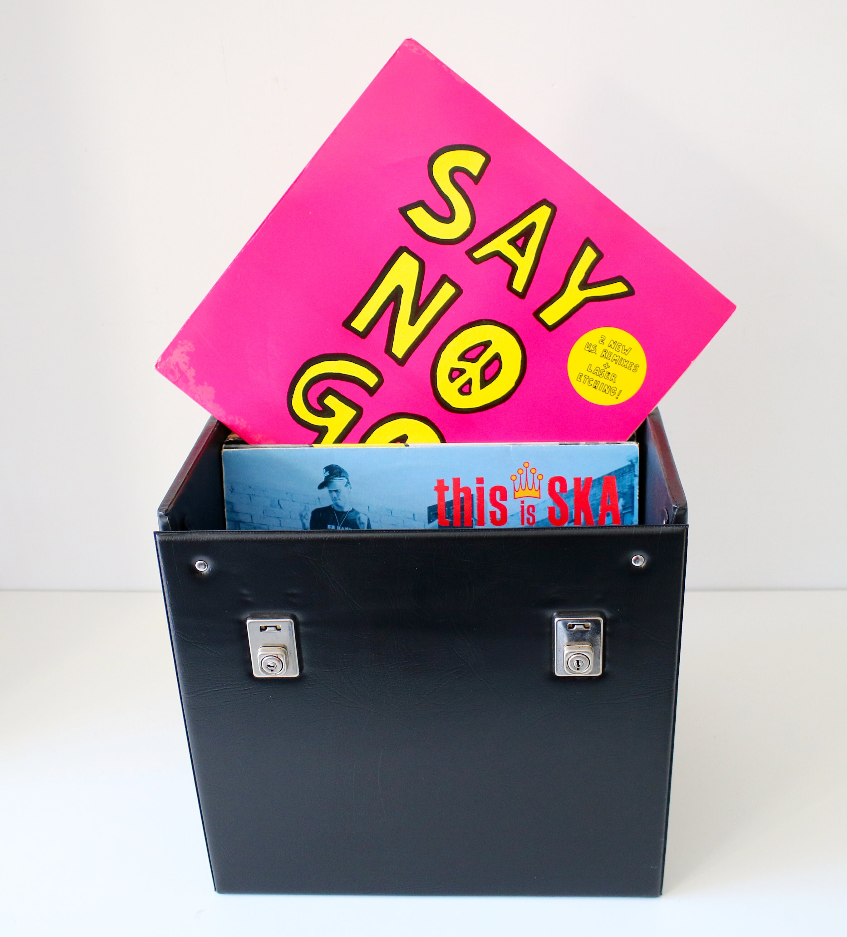 Black vinyl covered record case vinyl albums 12 inch singles LP