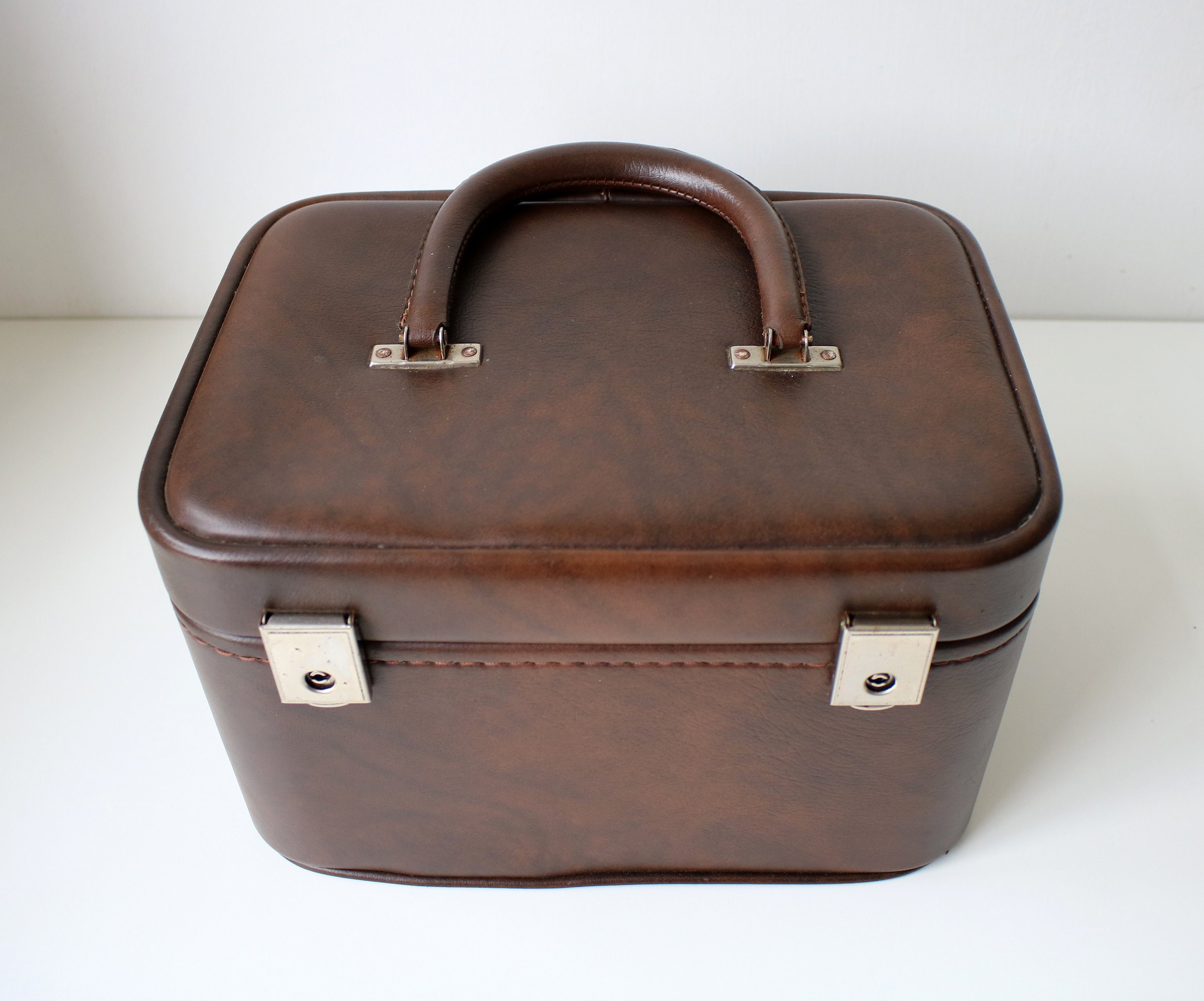 vintage vanity travel case