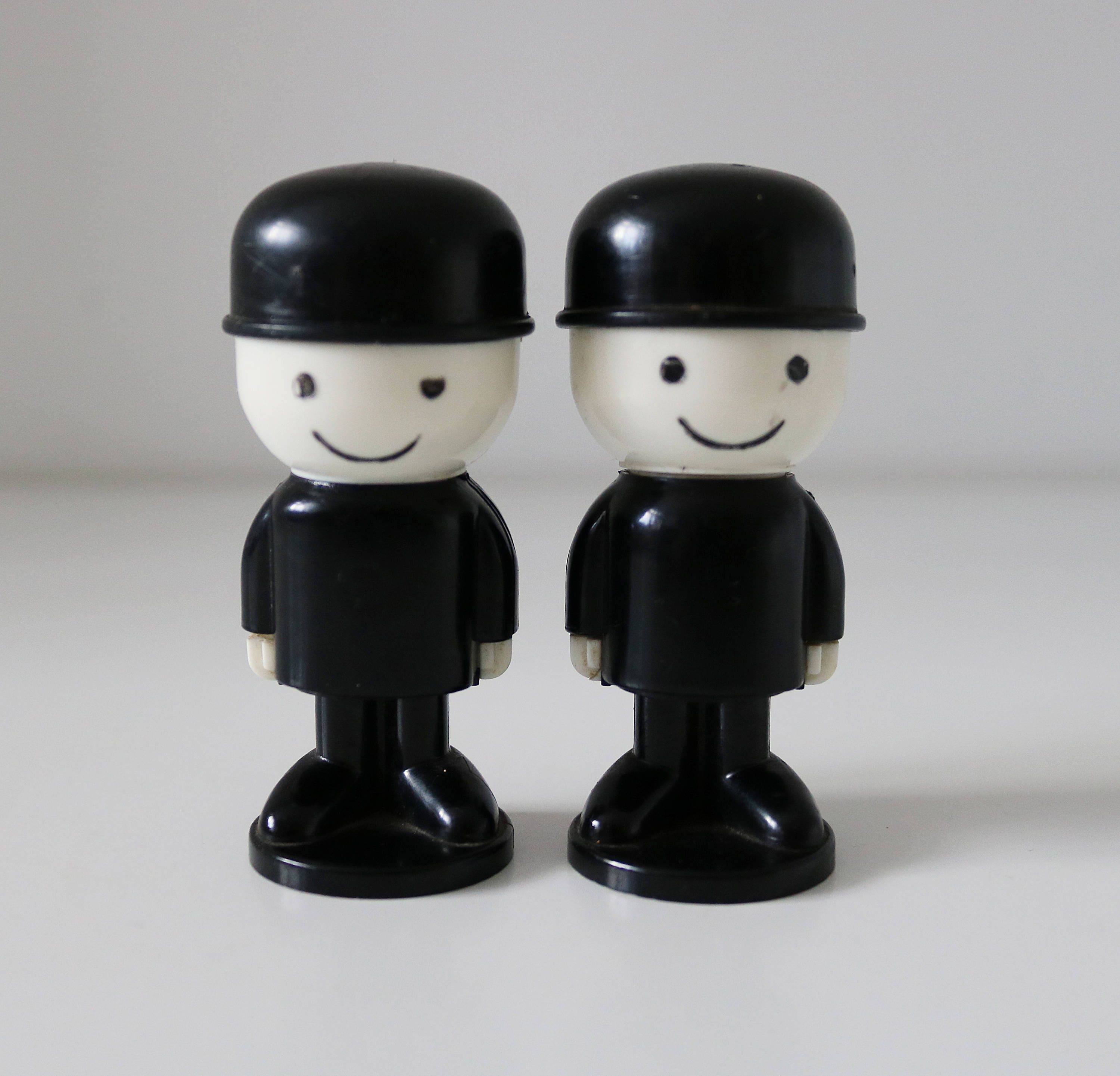 Vintage Airfix Homepride Cruet Set