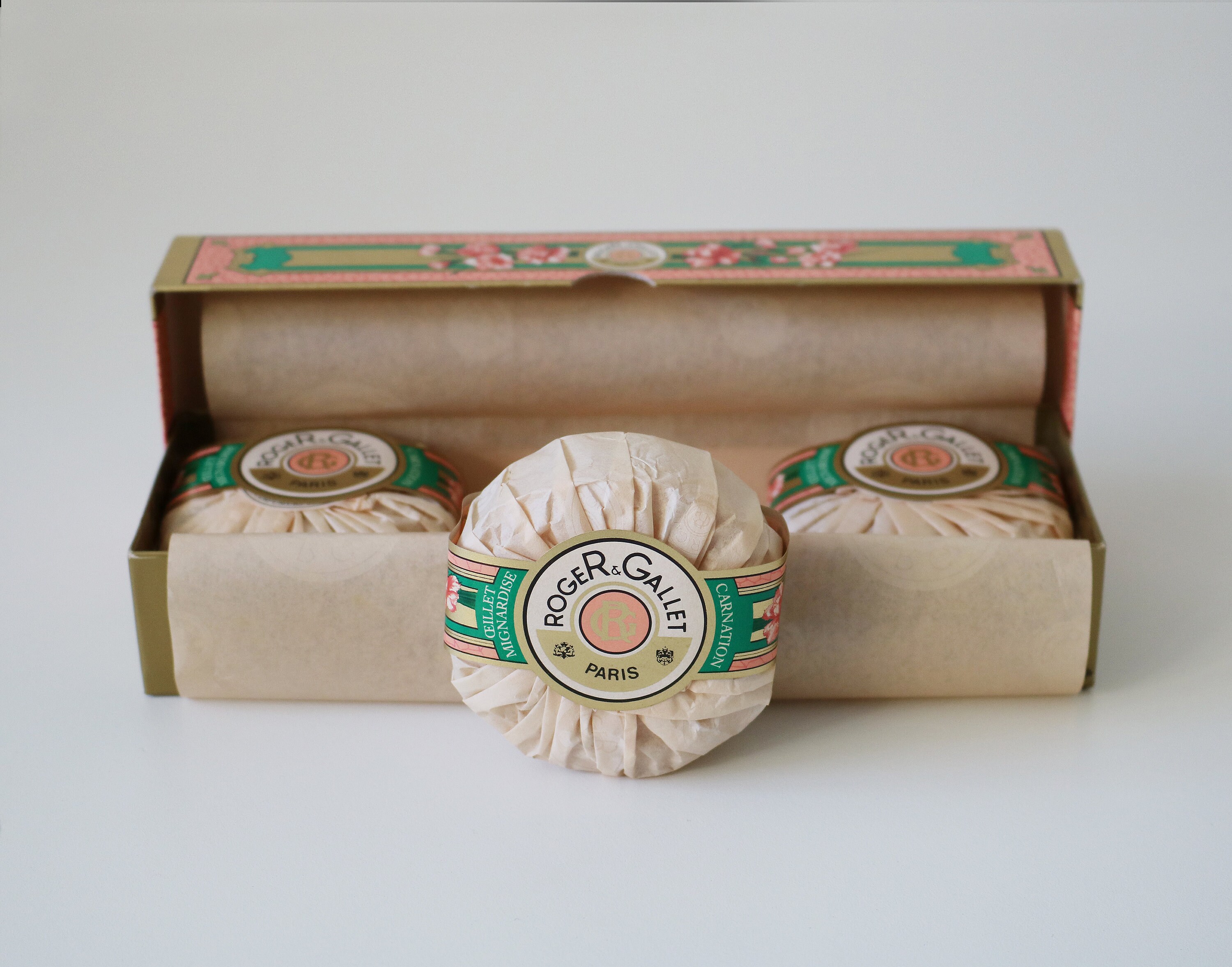 Vintage Roger and Gallet Carnation soaps