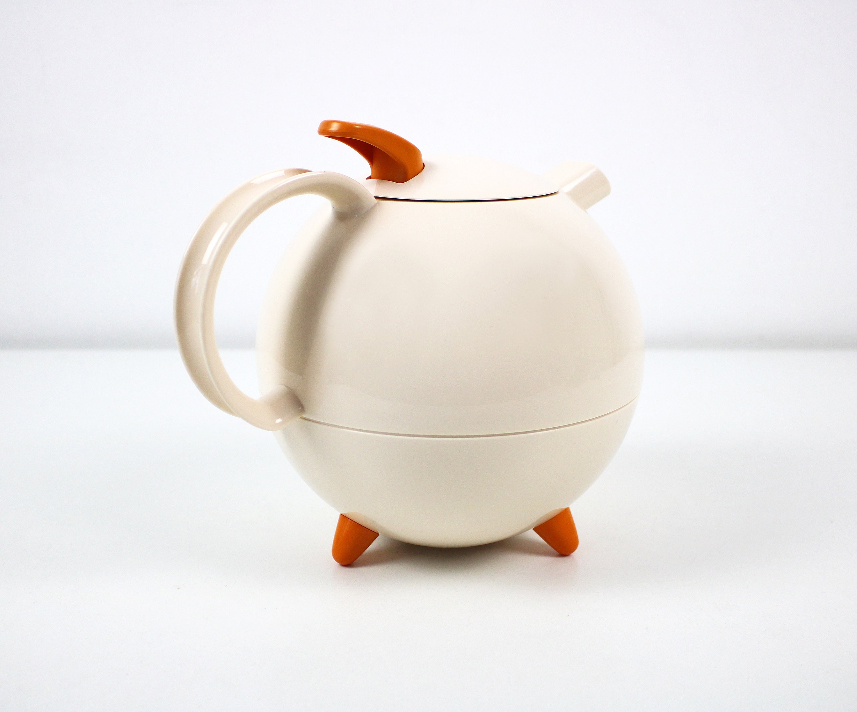 1990s unused with labels Hans Slany design insulated thermal teapot.  Galileo by Leifheit Germany - Memphis style