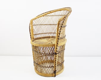 1970s small wicker rattan peacock chair / plant stand seat height 24cm