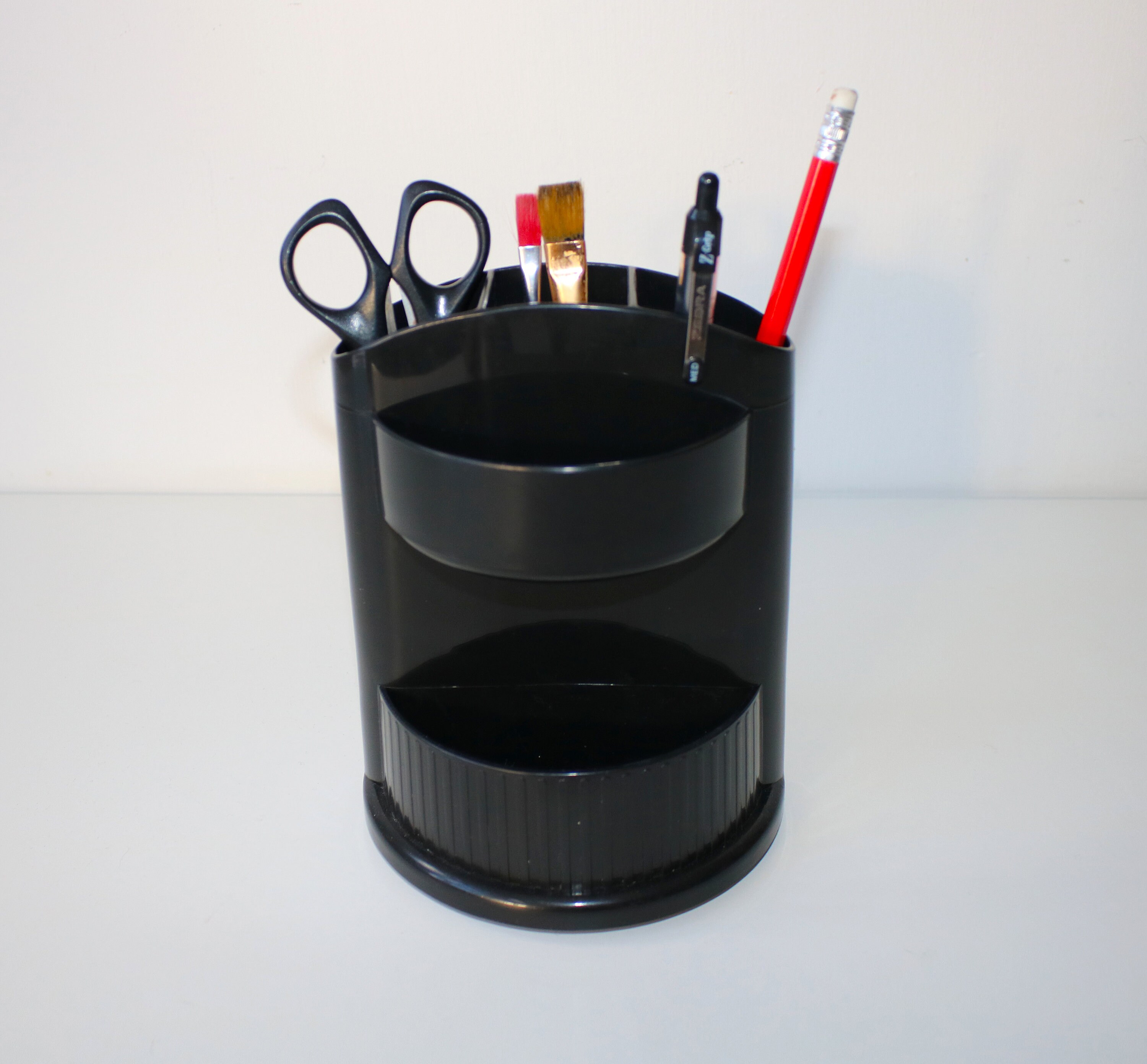 Early 90s plastic rotating desk tidy pen pot by Oxford Design and Mechanics Inc. possibly prototype