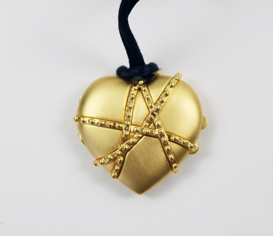 Single Vintage Estee Lauder Solid Perfume Compact / Locket Etsy UK