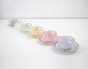 Set of 6 Arcopal Harlequin 8.5cm cups and saucers in pastel colours with gold rims - 1960s retro tea party