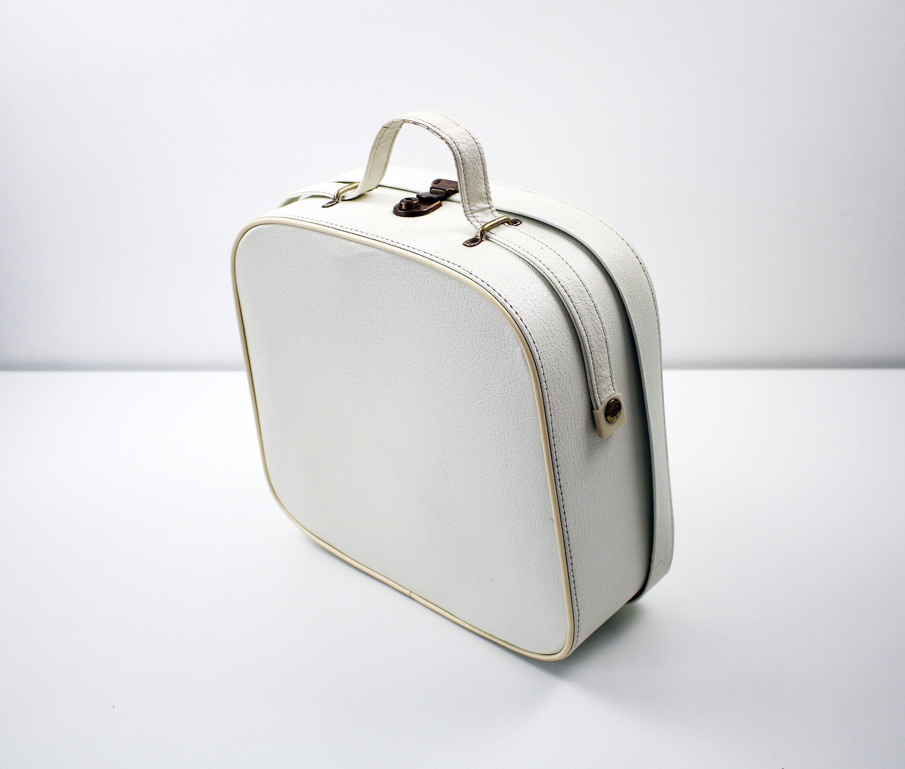 1960s vanity case