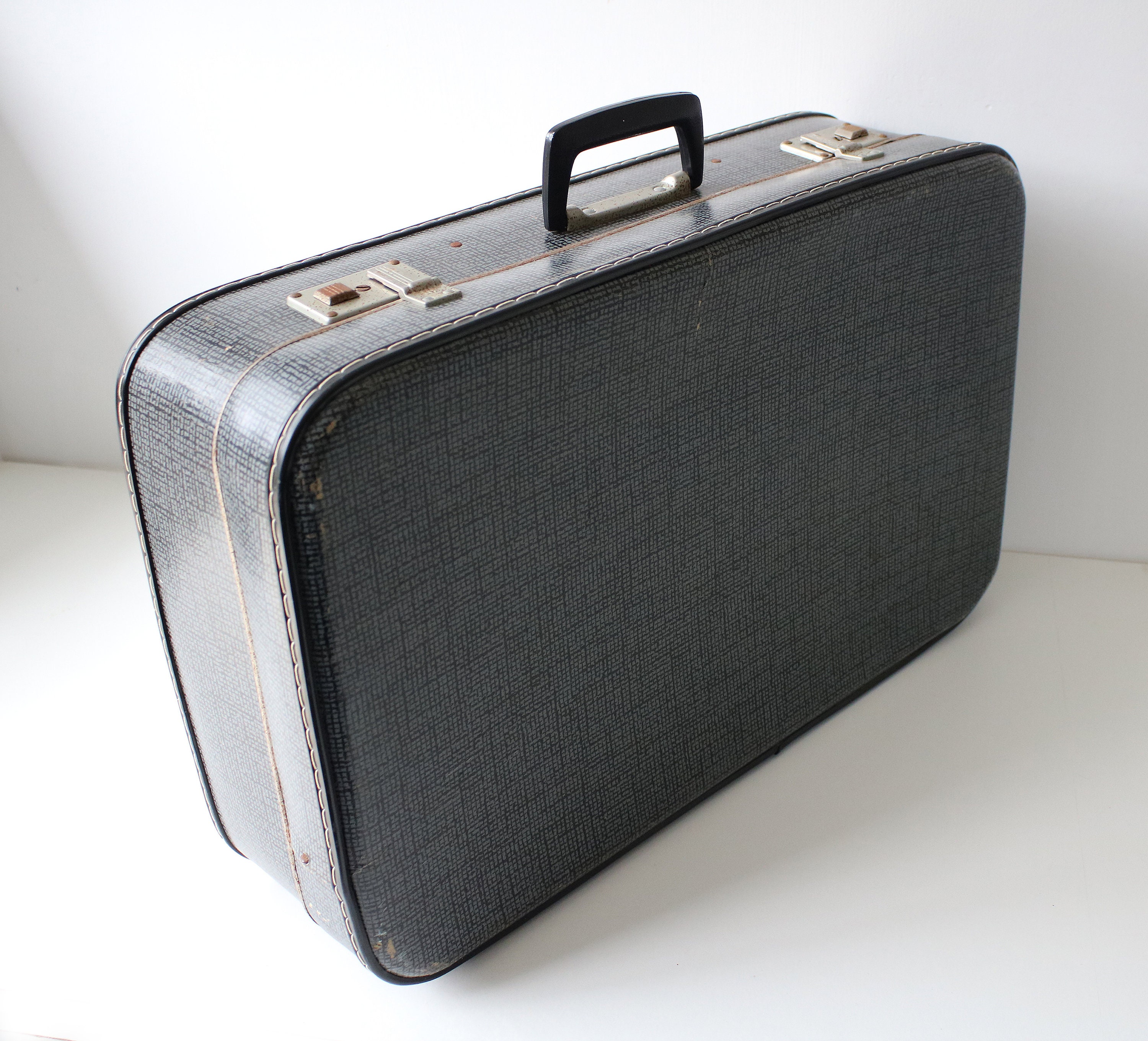 international airline luggage size
