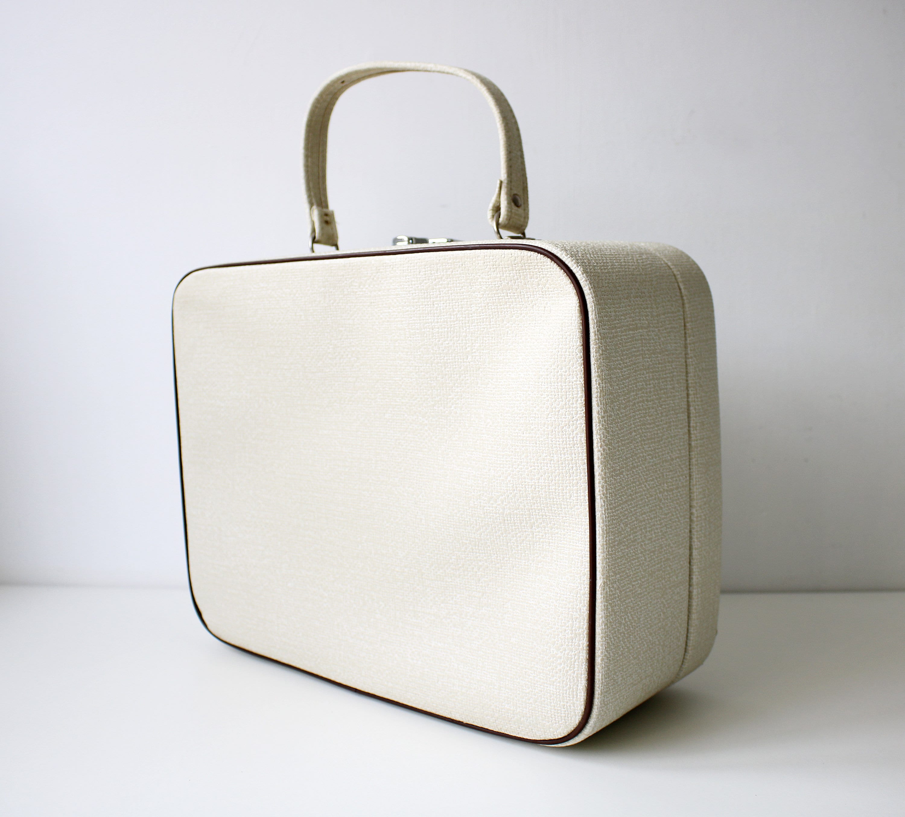 1960s vanity case cream with brown trim makeup, jewellery, wedding