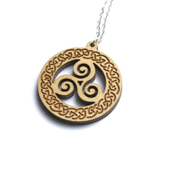 Wooden celtic pendant necklace, triskelion interlace pattern engraved, wood triskele collar, circular knotted geometric forms, medieval art