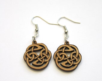 Wood celtic earrings, pendant earring, interlace rond pattern, bohemian and hippie style, wooden interlaced circular jewel, made in france