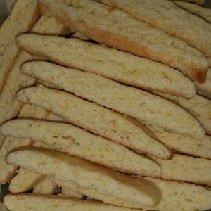 Homemade Lemon Biscotti - 24 Cookies