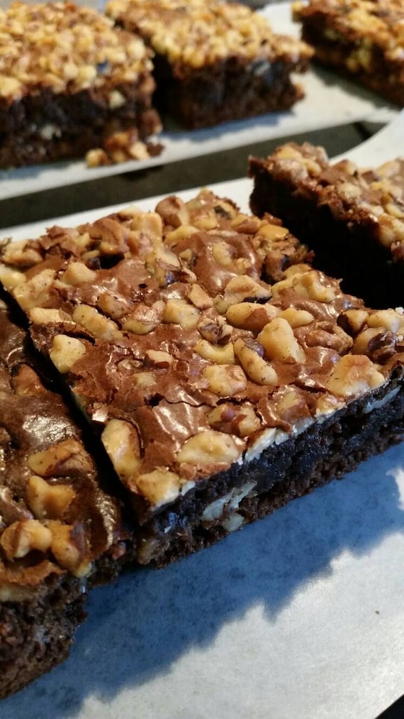 Homemade Chocolate Walnut Brownies - 12 Brownies