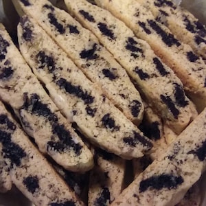 Homemade Oreo Biscotti - 24 Biscotti