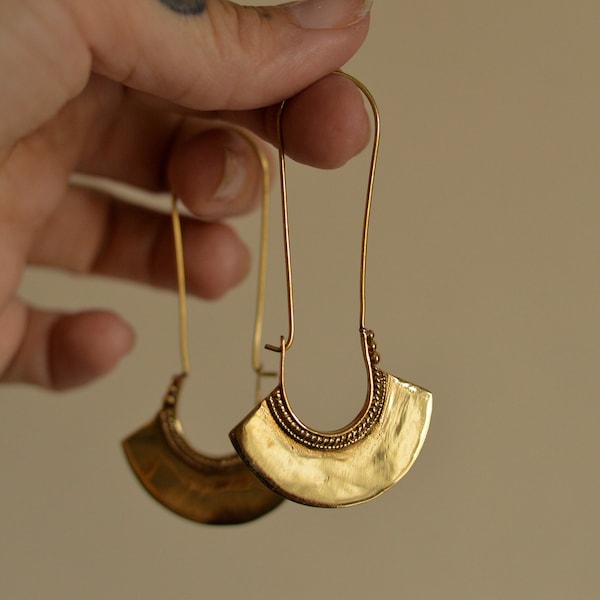 CLEO* Tribal, dangling fan hoop earrings. Unique boho golden jewellery