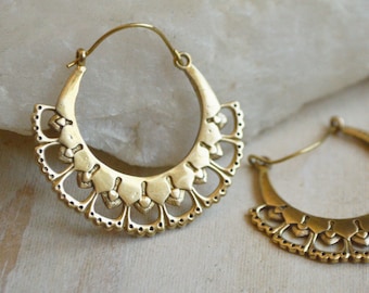IRIS - Flower inspired mandala hoop earrings. Golden brass ethnic jewellery