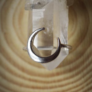 LEVANA 925* Silver moon ring. Lunar witchy celestial jewellery