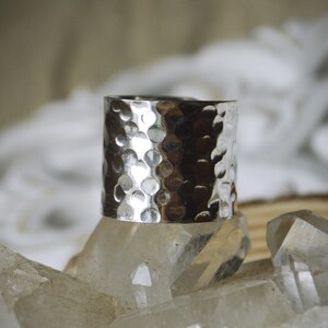 MINERVA RING 925* Hammered effect silver tribal ring. Boho tribal statement jewellery
