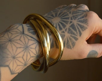SATURNIA* Triple interlocking golden bangles. Brass bracelet. Tribal fusion, hippie, boho, belly dance jewellery
