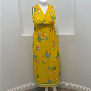 Montgomery Ward Sunny Yellow Floral Sleeveless Maxi Dress
