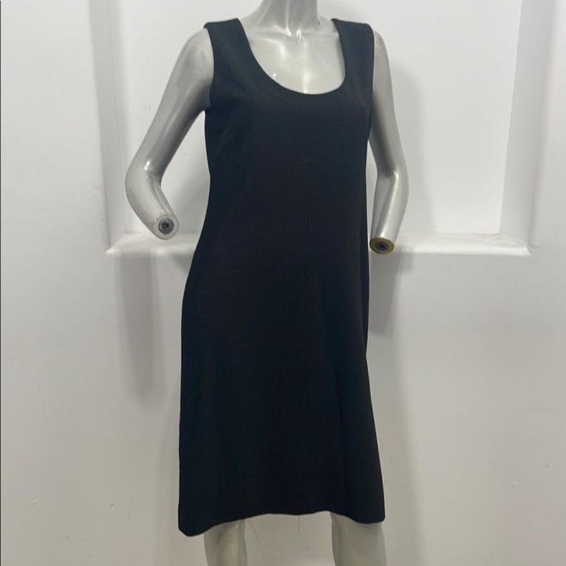 Conjunto de traje BCBG Max Azria, blazer texturizado negro, vestido tubo, estilo vintage, talla 8/9. imagen 3