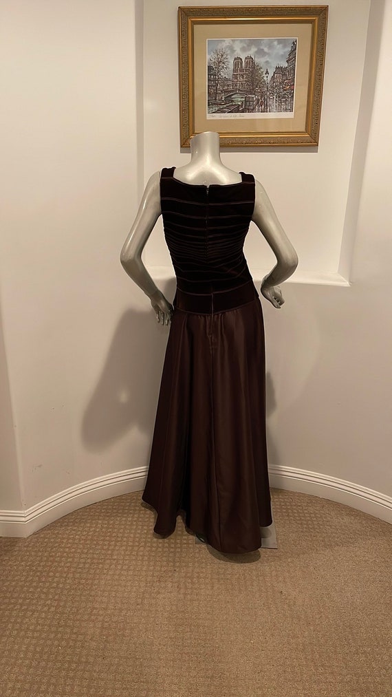 TADASHI Vintage  1990’s Velvet/Taffeta Brown Maxi… - image 4