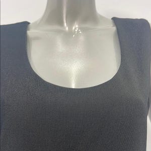 Conjunto de traje BCBG Max Azria, blazer texturizado negro, vestido tubo, estilo vintage, talla 8/9. imagen 8