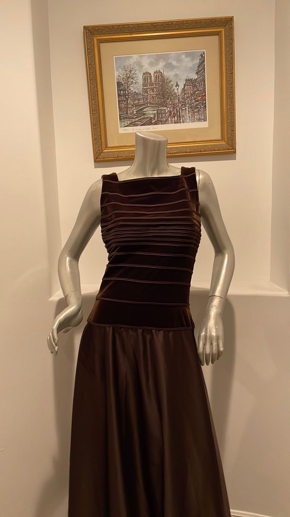 TADASHI Vintage  1990’s Velvet/Taffeta Brown Maxi… - image 9