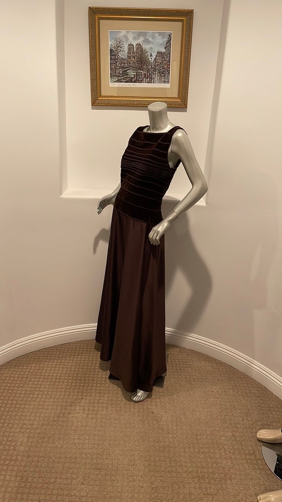 TADASHI Vintage  1990’s Velvet/Taffeta Brown Maxi… - image 3