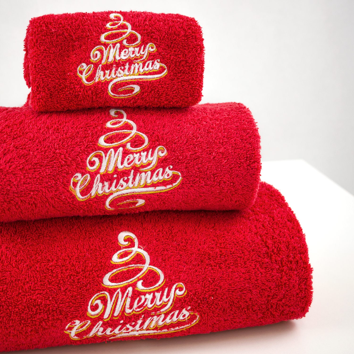 Merry Xmas Set of 3 Embroidered Red Bath Towels Ref. Merry