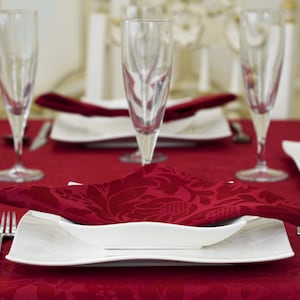 Luxury Bordeaux Napkins - Anti Stain Proof Resistant - Pack of 6 units - Ref. Milano