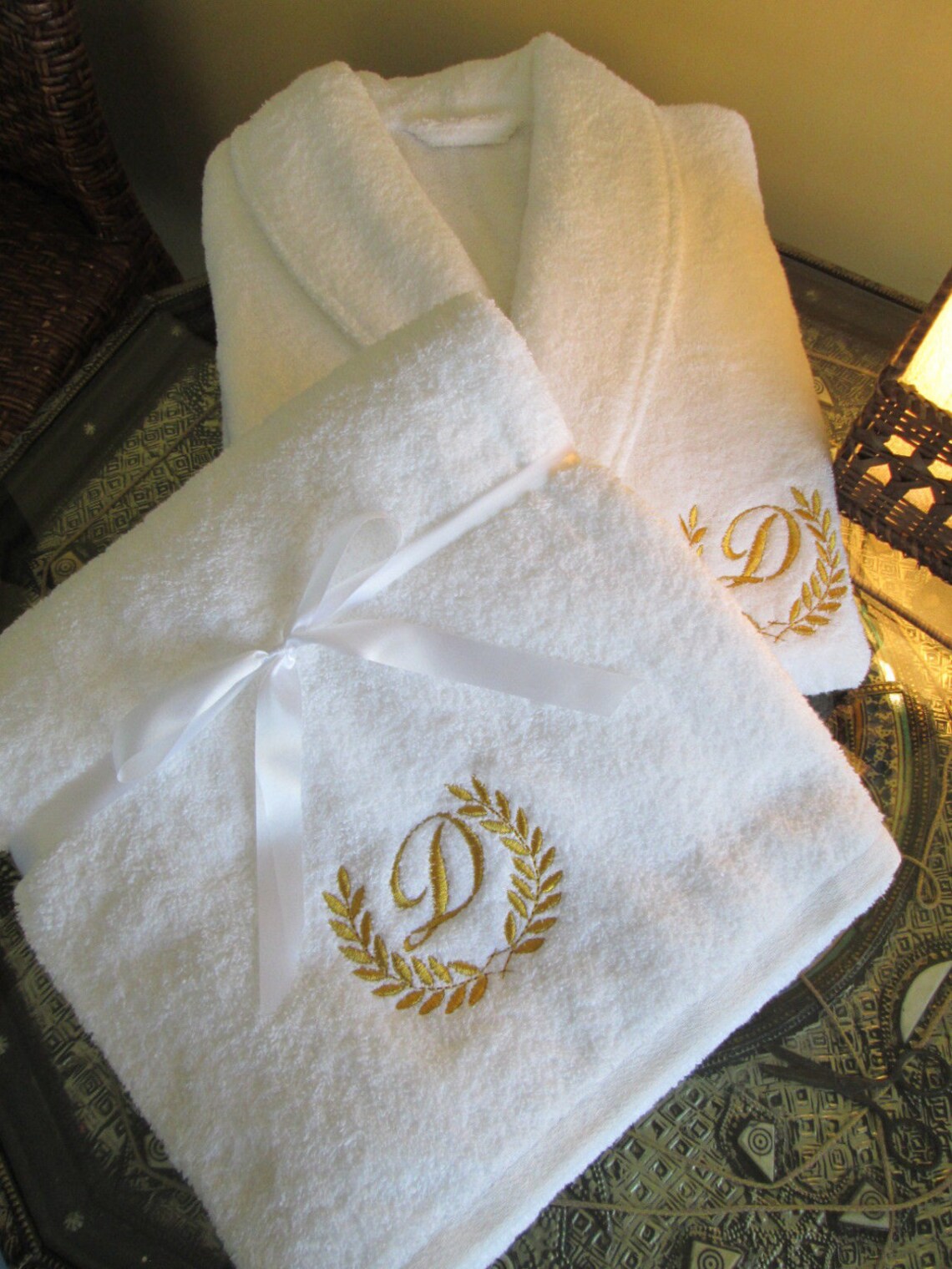 5 Wedding White Set Bathrobe Bath Towels With Gold Thread Etsy