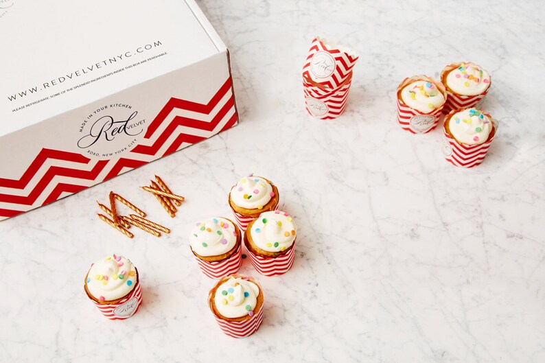 DIY Baking Kit for Celebration Cupcakes image 1