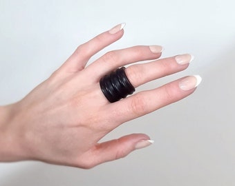 Anillo Obso Vanguardista para hombre y mujer / Regalo gótico / Anillos de cuero negro