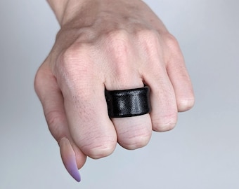 Black ring, minimalist black jewelry for men and women – adjustable leather ring for him or for her