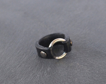 Black Leather ring with silver ring in brass for woman in upcycled leather original leather gift for her 30 / .RIM.