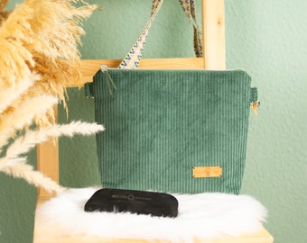 Umhängetasche Cord dunkelgrün mit breitem Gurt // Crossbodybag für Damen // Schultertasche // Handtasche vegan // Geschenk für die Freundin